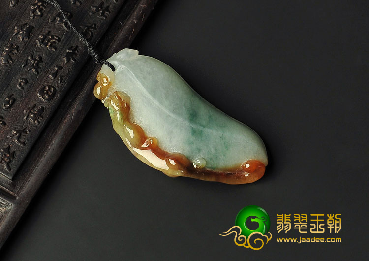 糯冰种黄翡飘花缅甸翡翠A货福瓜挂件（磨砂）