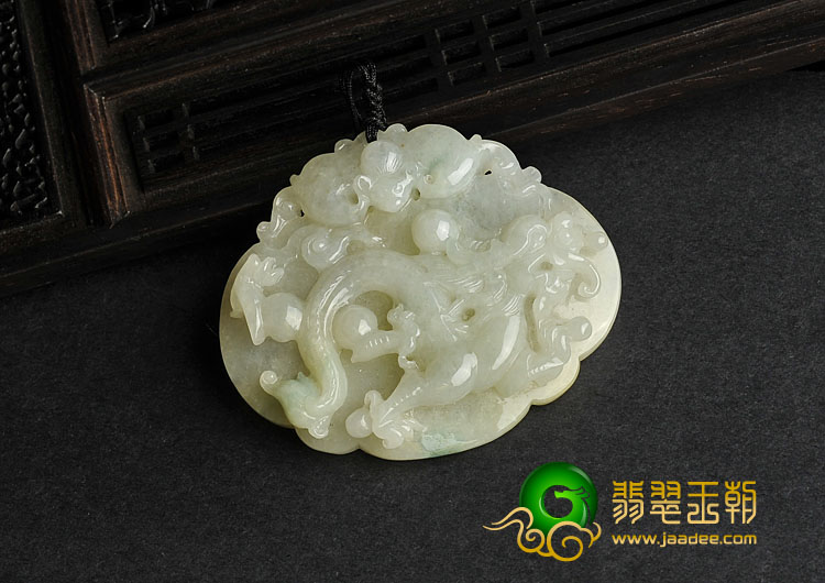 糯冰种淡黄翡缅甸翡翠A货龙牌挂件
