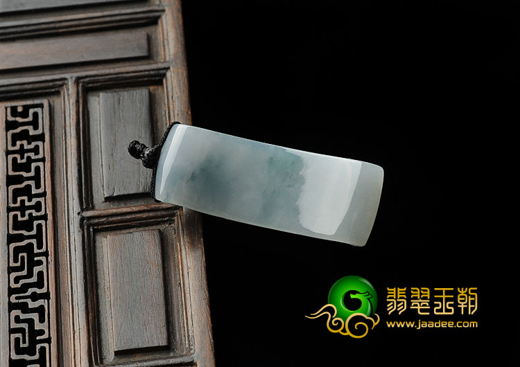 糯冰种晴水缅甸翡翠A货貔貅挂件