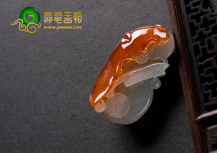 冰种红翡缅甸翡翠A货年年有余挂件