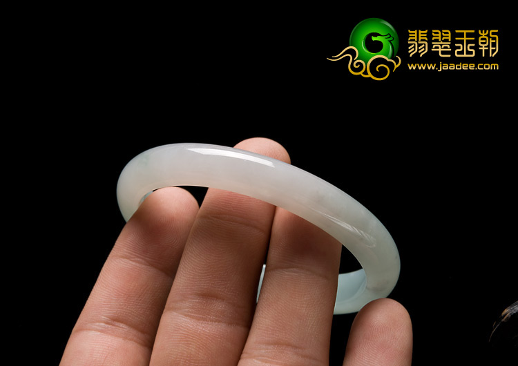 糯冰种晴水缅甸翡翠A货手镯（57.7mm）