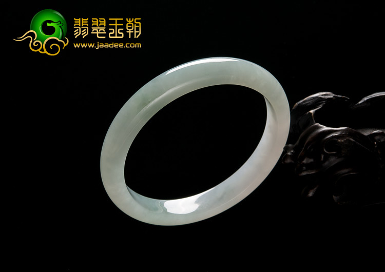 糯冰种晴水缅甸翡翠A货手镯（57.7mm）
