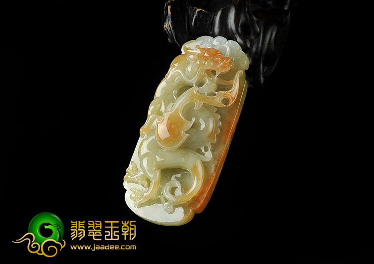 糯冰种红黄翡缅甸翡翠A货仿古龙牌挂件