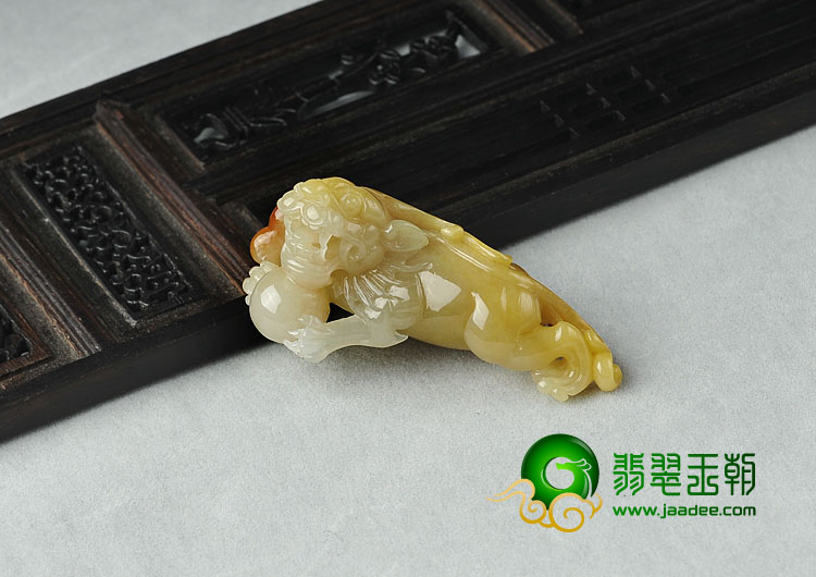 糯冰种红黄翡缅甸翡翠A货貔貅挂件
