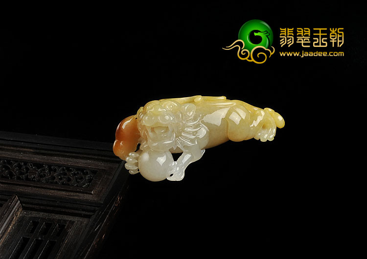 糯冰种红黄翡缅甸翡翠A货貔貅挂件