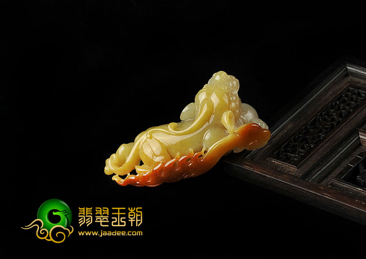糯冰种红黄翡缅甸翡翠A货貔貅挂件