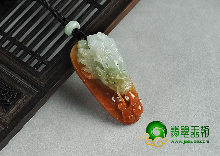 糯冰种红翡缅甸翡翠A货龙头挂件