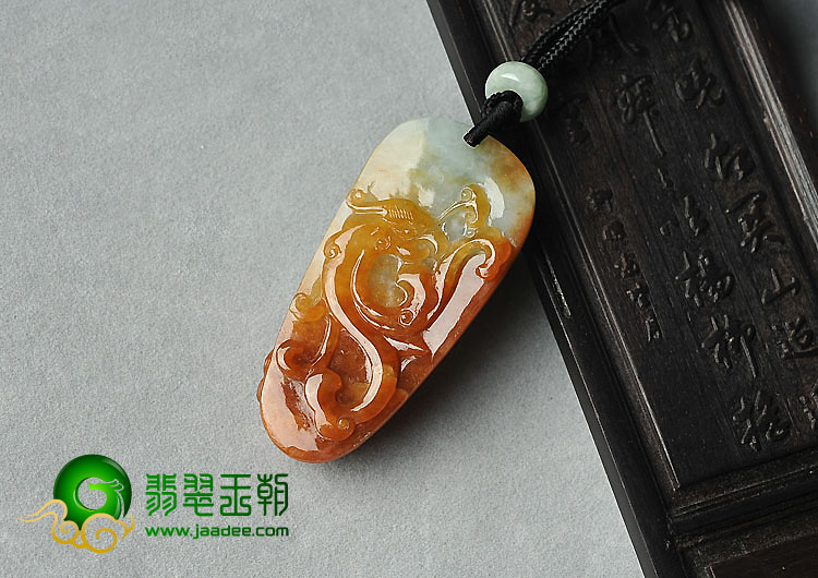 糯冰种红翡缅甸翡翠A货龙头挂件