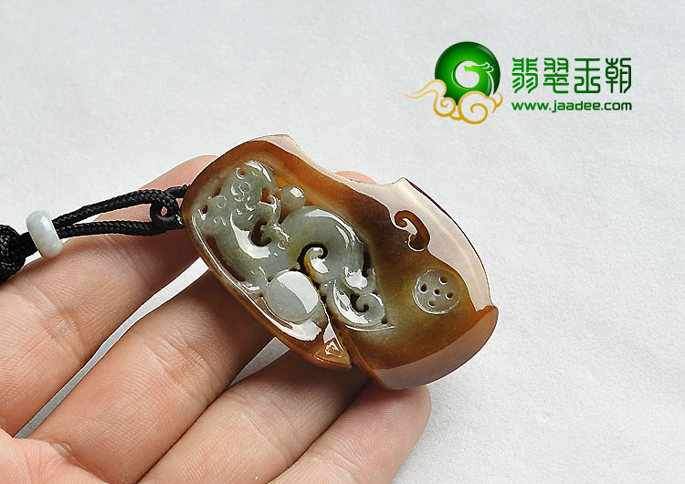 糯冰种褐黄翡缅甸翡翠A货仿古龙挂件