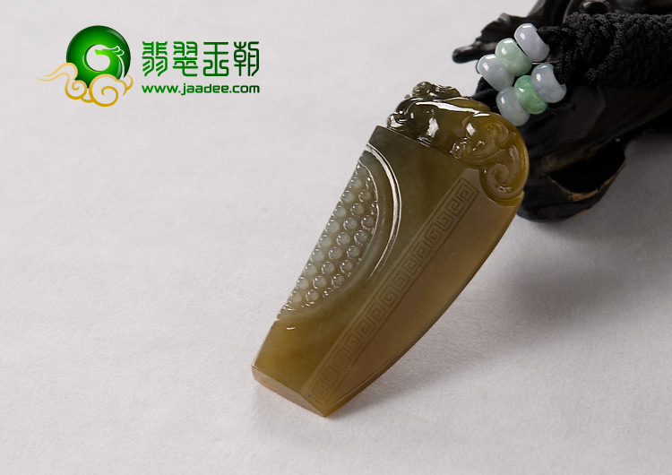 糯冰种褐黄翡缅甸翡翠A货仿古貔貅挂件