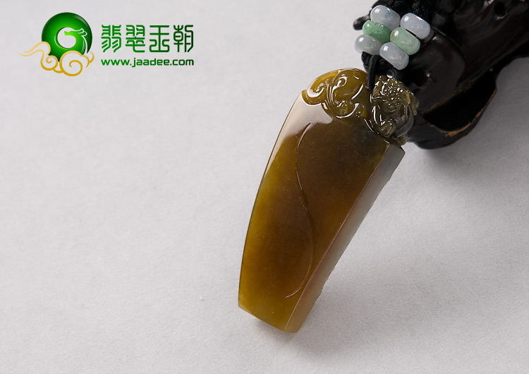 糯冰种褐黄翡缅甸翡翠A货仿古貔貅挂件