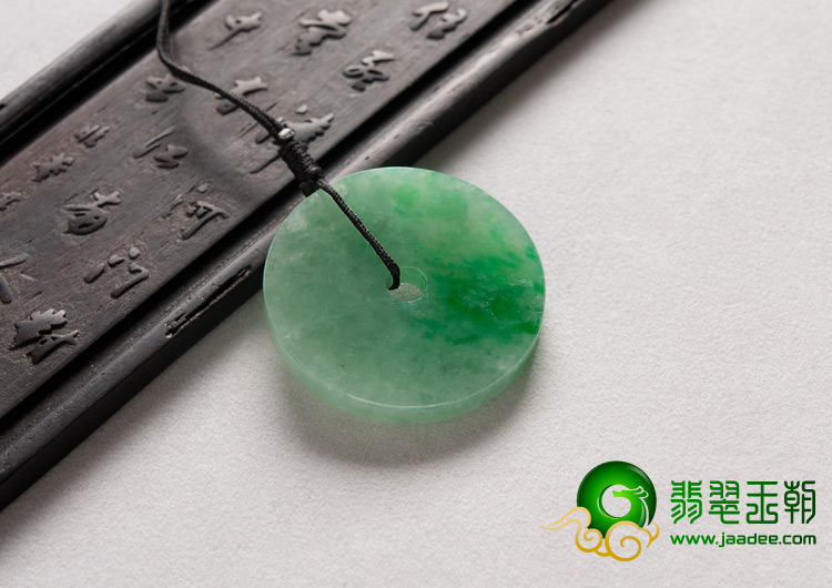 糯冰种翠色缅甸翡翠A货平安扣挂件