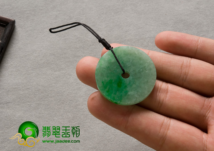 糯冰种翠色缅甸翡翠A货平安扣挂件