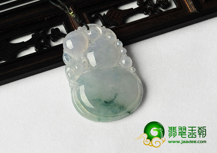 (超值推荐)冰种飘花缅甸翡翠A货福禄寿挂件