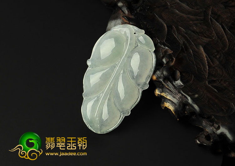 冰种淡晴水缅甸翡翠A货叶子挂件