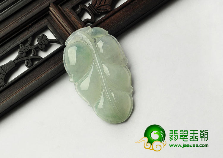冰种淡晴水缅甸翡翠A货叶子挂件