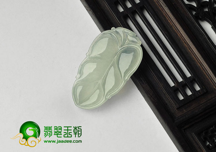 冰种淡晴水缅甸翡翠A货叶子挂件