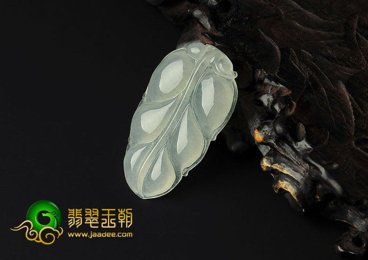 冰种淡晴水缅甸翡翠A货叶子挂件