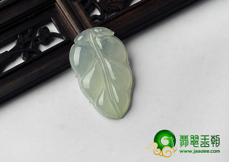 冰种淡晴水缅甸翡翠A货叶子挂件