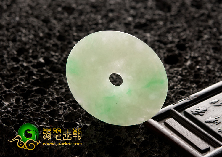 糯冰种飘翠缅甸翡翠A货平安扣挂件