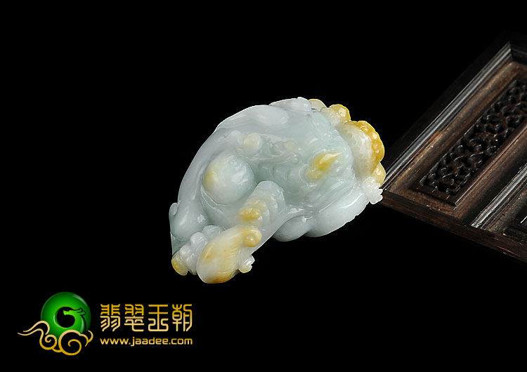 细糯种紫罗兰黄翡缅甸翡翠A货貔貅挂件