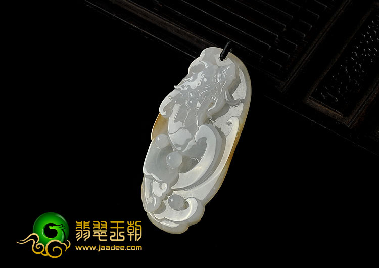 冰种黄翡缅甸翡翠A货仿古龙挂件