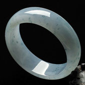 糯冰种淡春飘花缅甸翡翠A货手镯（57.5mm）