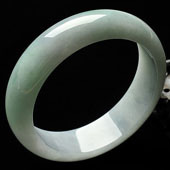 糯冰种晴水缅甸翡翠A货手镯（55.7mm）