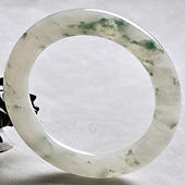 糯冰种飘花缅甸翡翠A货圆条镯（57mm）