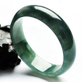 糯冰种油青缅甸翡翠A货贵妃镯（55.3-51.3mm）