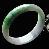 糯冰种春带彩缅甸翡翠A货手镯（54.7mm）