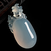 冰种缅甸翡翠A货福瓜挂件