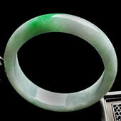 糯冰种阳绿缅甸翡翠A货手镯（60.1mm）