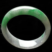 糯冰种翠色缅甸翡翠A货手镯（57.7mm）