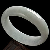 糯冰种淡晴水缅甸翡翠A货手镯（60.5mm）