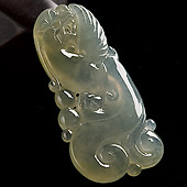 冰种淡黄翡缅甸翡翠A货龙牌挂件