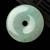 糯冰种略飘翠缅甸翡翠A货平安扣挂件