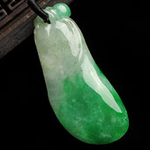 (超值推荐)糯冰种翠色缅甸翡翠A货福瓜挂件