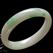 糯冰种飘翠缅甸翡翠A货手镯（57.7mm）