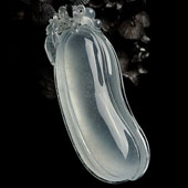 冰玻种淡晴水缅甸翡翠A货福瓜挂件