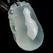 冰玻种淡晴水缅甸翡翠A货福瓜挂件