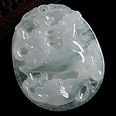 冰种淡晴水缅甸翡翠A货马牌挂件