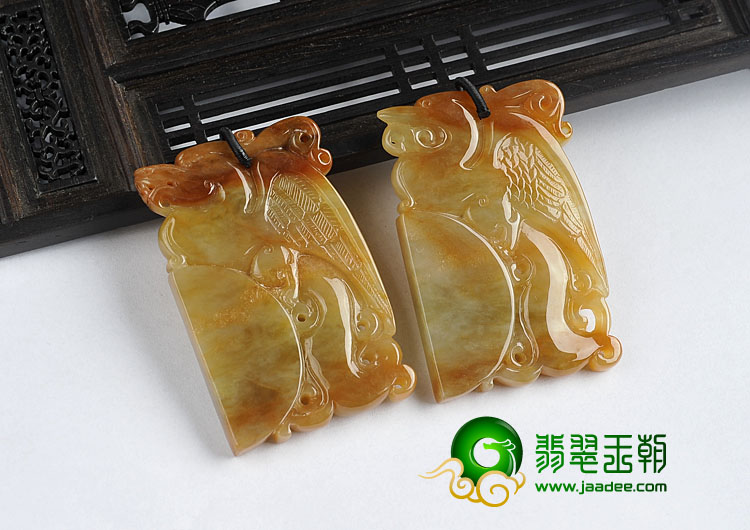 糯冰种褐红翡缅甸翡翠A货仿古龙凤牌挂件（一对）
