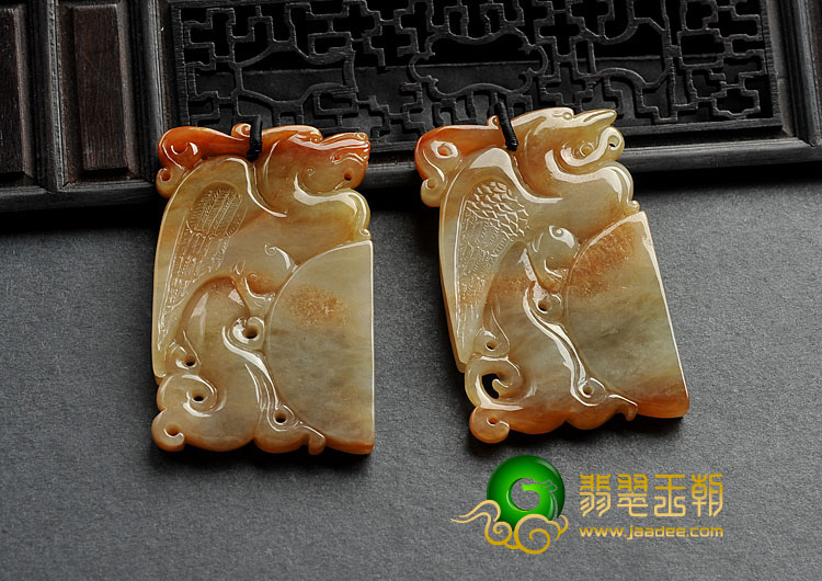 糯冰种褐红翡缅甸翡翠A货仿古龙凤牌挂件（一对）