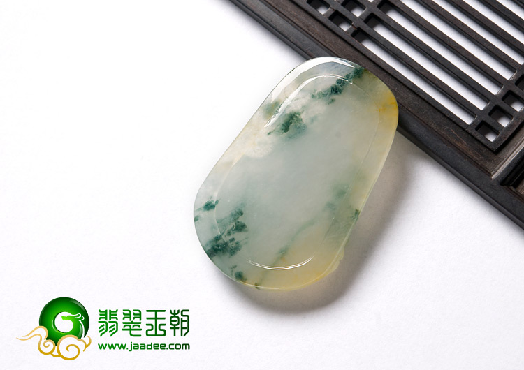 冰种飘花略带黄翡缅甸翡翠A货观音挂件