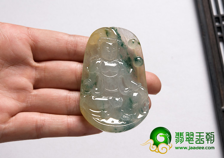 冰种飘花略带黄翡缅甸翡翠A货观音挂件