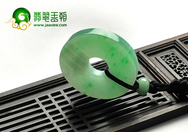 糯冰种飘翠缅甸翡翠A货平安扣挂件