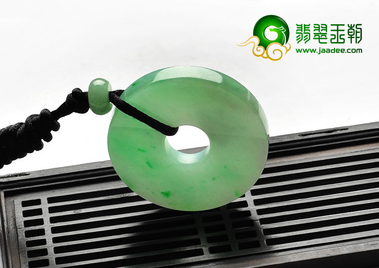糯冰种飘翠缅甸翡翠A货平安扣挂件