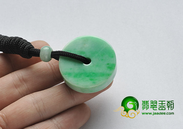 feicui糯冰种翠色缅甸翡翠A货平安扣挂件