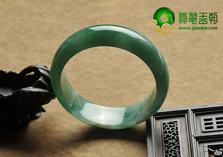 冰种阳绿满绿缅甸翡翠A货手镯（57.8mm）